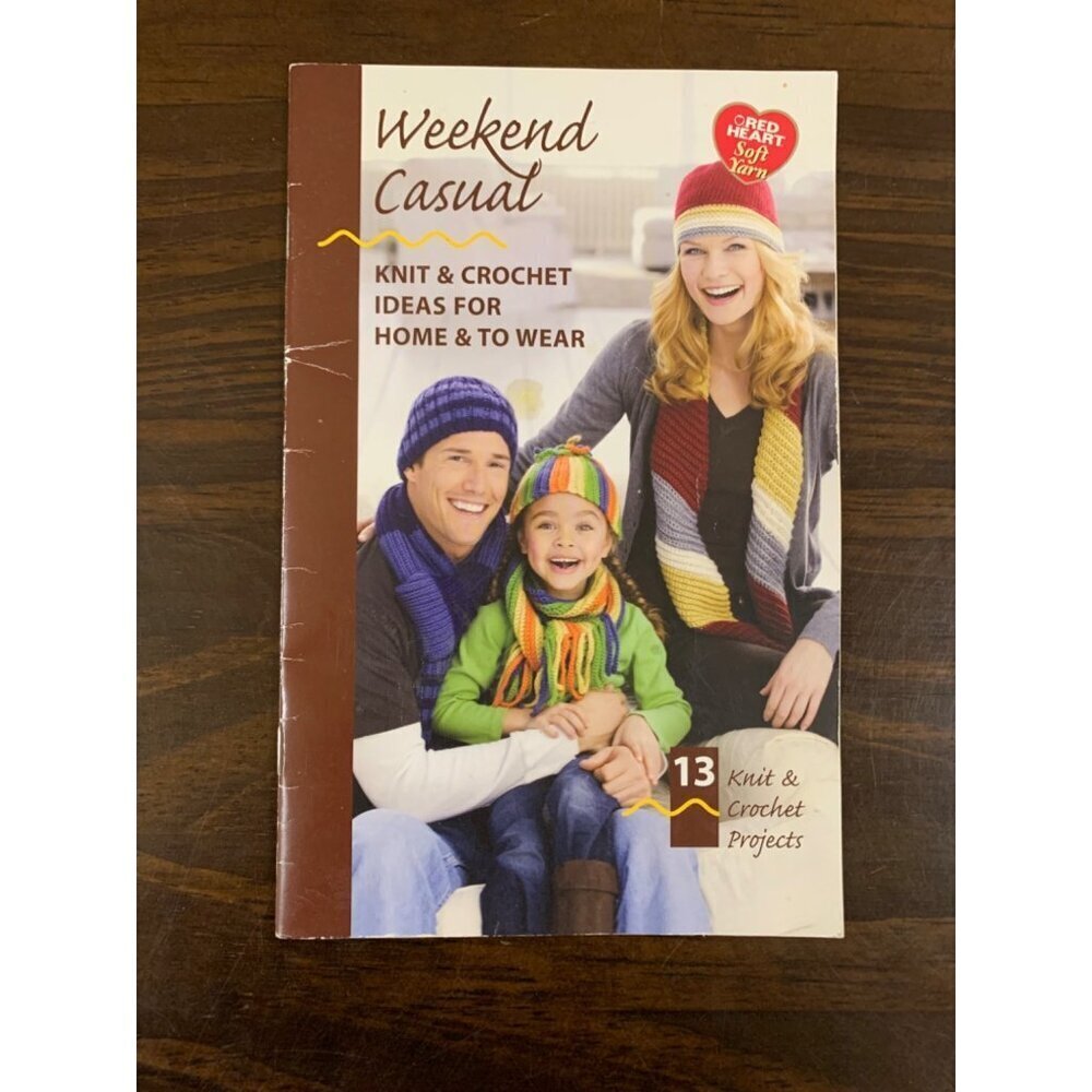 Red Heart WEEKEND CASUAL Knit & Crochet Ideas for Home & To Wear 2009 LS15